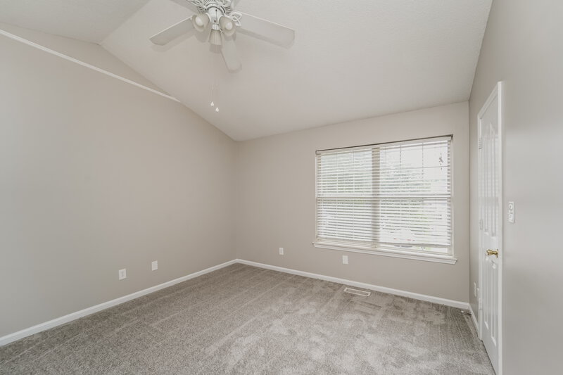 1,920/Mo, 8417 Redstone View Dr Charlotte, NC 28269 Main Bedroom View 2