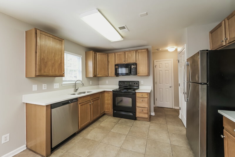 1,775/Mo, 7511 Eben Dr Charlotte, NC 28269 Kitchen View