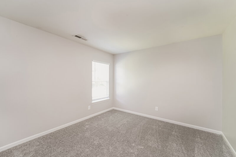 2,190/Mo, 4701 Potters Glen Rd Charlotte, NC 28269 Bedroom View