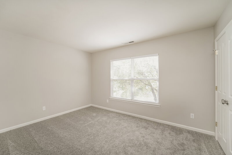 2,190/Mo, 4701 Potters Glen Rd Charlotte, NC 28269 Bedroom View 2