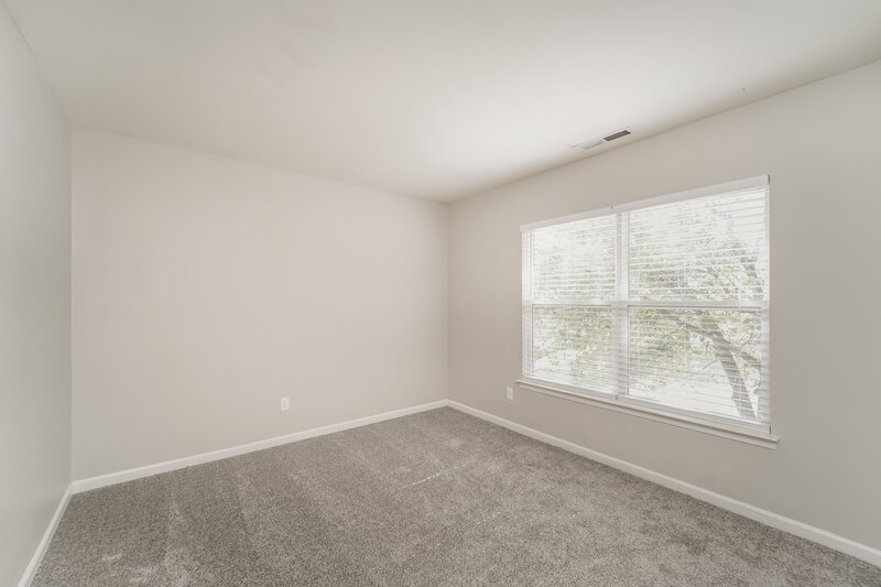 2,190/Mo, 4701 Potters Glen Rd Charlotte, NC 28269 Bedroom View 3