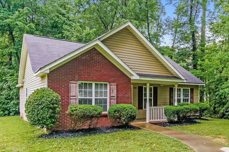 1,905/Mo, 3531 Lake Rd Charlotte, NC 28269 Front View