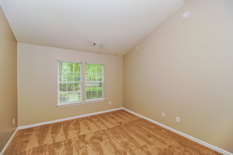 1,905/Mo, 3531 Lake Rd Charlotte, NC 28269 Main Bedroom View