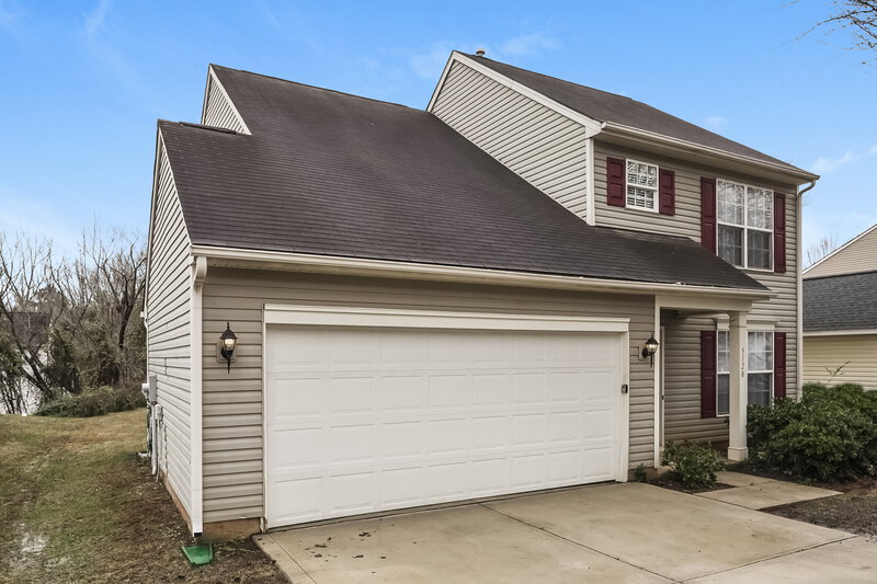 1,765/Mo, 5128 Deerton Rd Charlotte, NC 28269 Front View