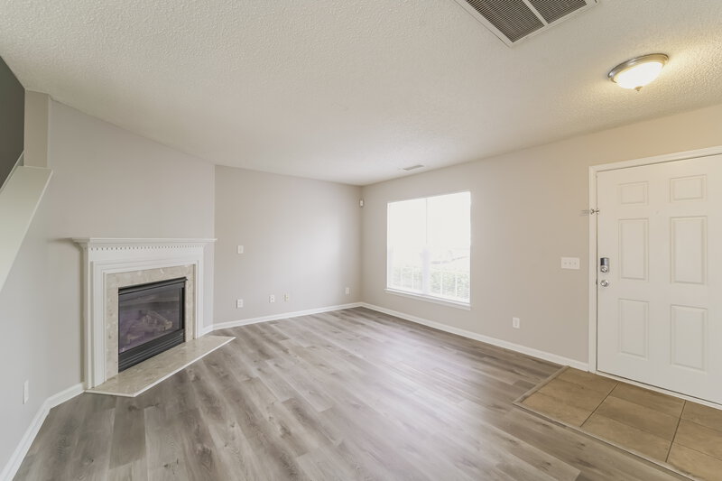 1,765/Mo, 5128 Deerton Rd Charlotte, NC 28269 Living Room View