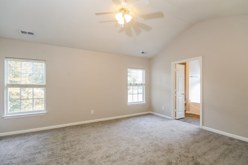 2,090/Mo, 10621 Mountain Springs Dr Charlotte, NC 28278 Main Bedroom View