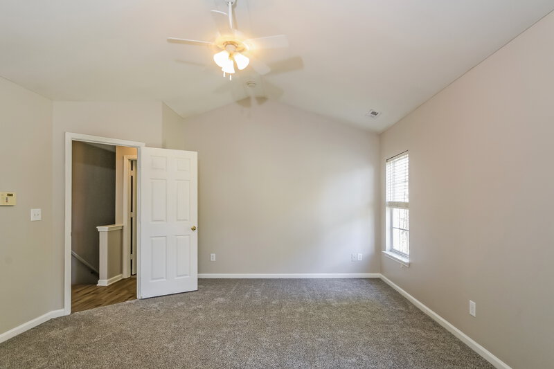 2,090/Mo, 10621 Mountain Springs Dr Charlotte, NC 28278 Main Bedroom View 2