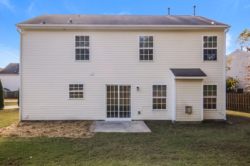 2,090/Mo, 10621 Mountain Springs Dr Charlotte, NC 28278 Rear View