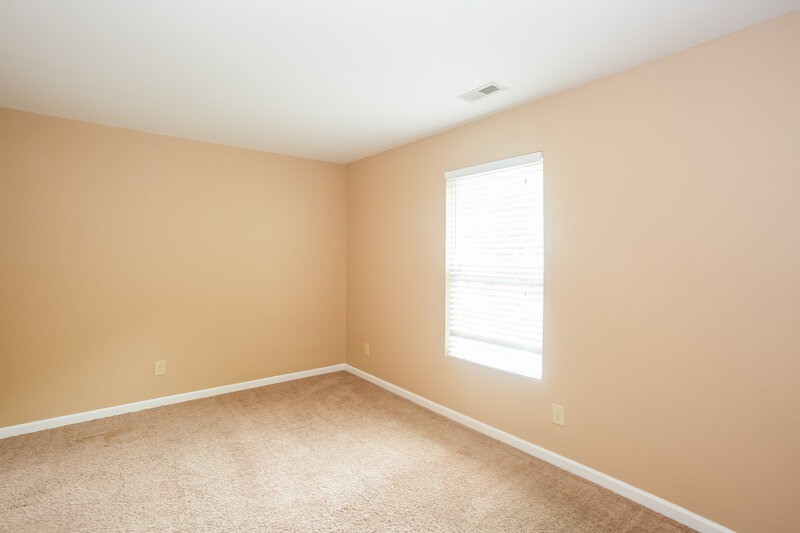 2,175/Mo, 5207 Vanhoy Ln Charlotte, NC 28269 Bedroom View 2