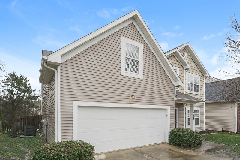 2,455/Mo, 2637 Forest Grove Ct Charlotte, NC 28269 Front View