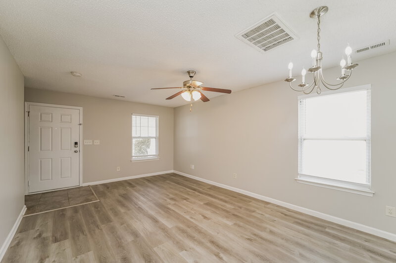 2,360/Mo, 8712 Michaw Ct Charlotte, NC 28269 Living Room View
