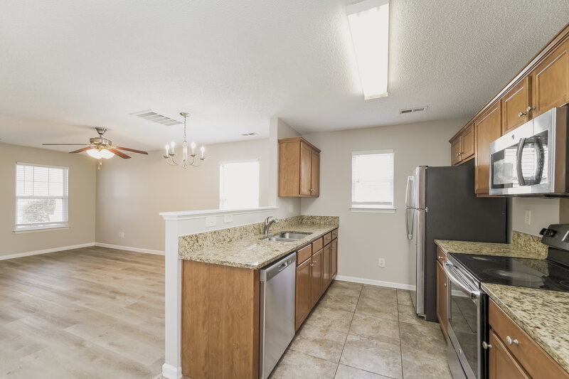 2,360/Mo, 8712 Michaw Ct Charlotte, NC 28269 Kitchen View 2