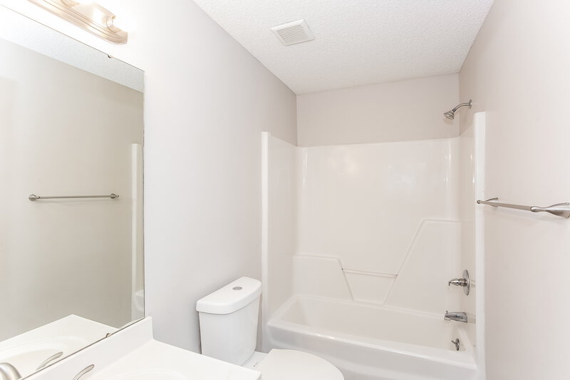 1,835/Mo, 4458 Fawnbrook Ave Concord, NC 28027 Main Bathroom View