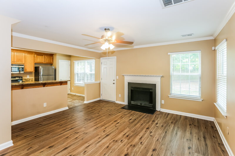 1,855/Mo, 6303 Spanish Moss Ln Charlotte, NC 28262 Living Room View