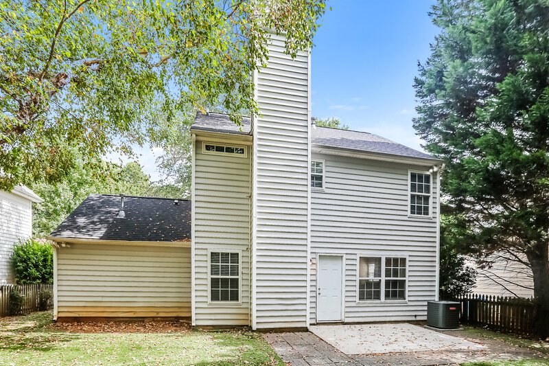 1,855/Mo, 6303 Spanish Moss Ln Charlotte, NC 28262 Rear View 2