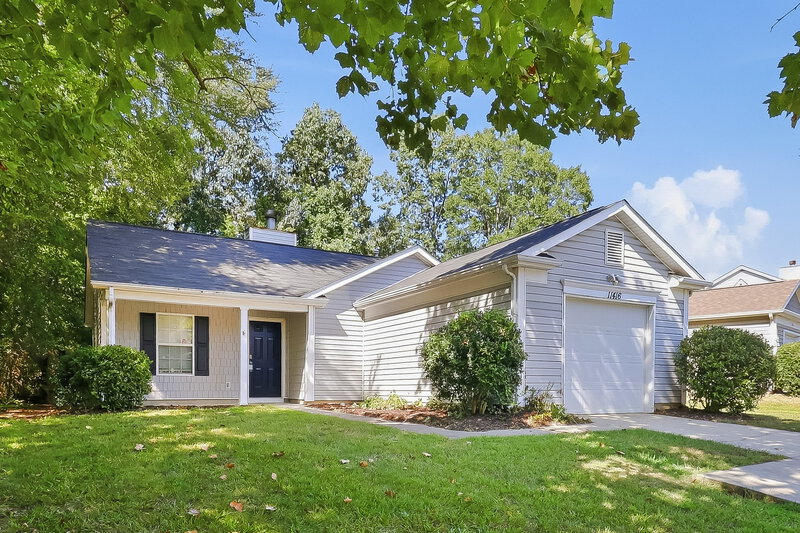 1,995/Mo, 11416 Northwoods Forest Dr Charlotte, NC 28214 Side View