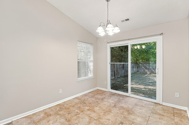 1,995/Mo, 11416 Northwoods Forest Dr Charlotte, NC 28214 Dining Room View