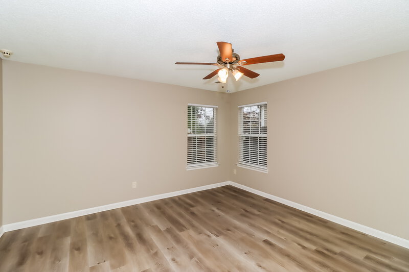 1,705/Mo, 11416 Northwoods Forest Dr Charlotte, NC 28214 Main Bedroom View 2