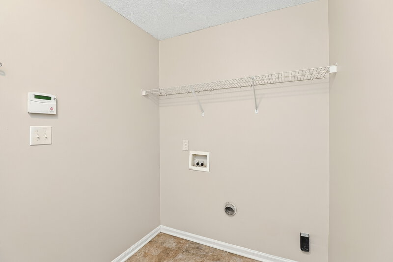 1,995/Mo, 11416 Northwoods Forest Dr Charlotte, NC 28214 Closet View