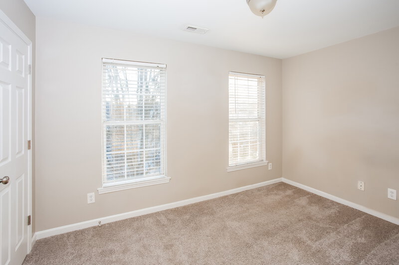 1,720/Mo, 2914 Pirates Pl Charlotte, NC 28216 Bedroom View 2