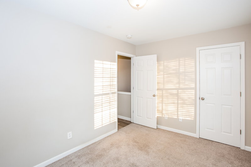 1,720/Mo, 2914 Pirates Pl Charlotte, NC 28216 Bedroom View 3