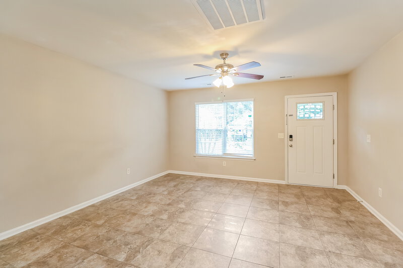 1,785/Mo, 2618 Marmac Rd Charlotte, NC 28208 Living Room View