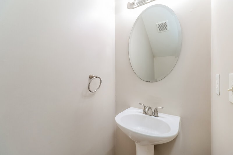 1,785/Mo, 2618 Marmac Rd Charlotte, NC 28208 Powder Room View
