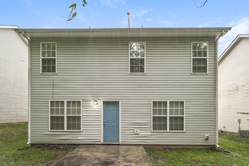 1,665/Mo, 4206 Parkdale Dr Charlotte, NC 28208 Rear View