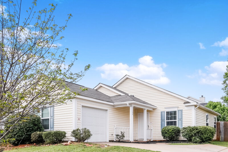 1,675/Mo, 11604 Stewarts Crossing Dr Charlotte, NC 28215 Front View