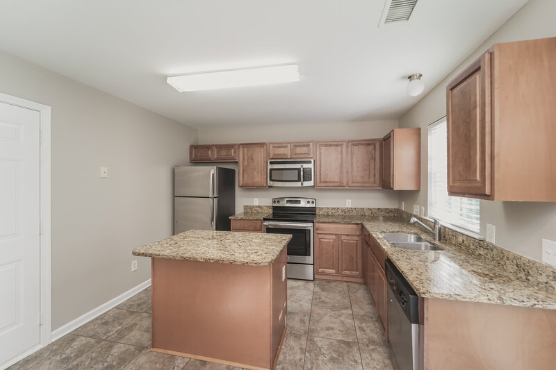 2,025/Mo, 7310 Balancing Rock Ct Charlotte, NC 28262 Kitchen View 2