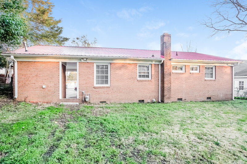 1,635/Mo, 88 Meadow Ave Ne Concord, NC 28025 Rear View