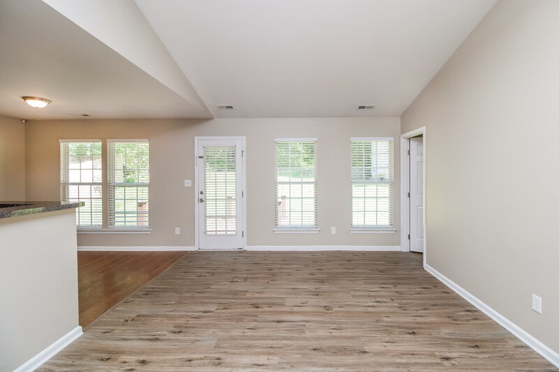 1,835/Mo, 128 Cinebar Rd Mooresville, NC 28115 Living Room View