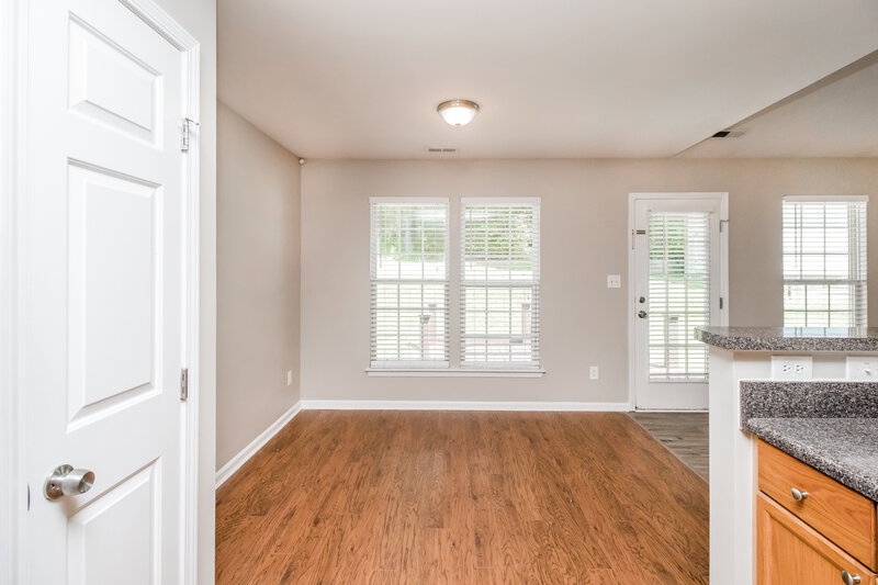 1,835/Mo, 128 Cinebar Rd Mooresville, NC 28115 Dining Room View 2