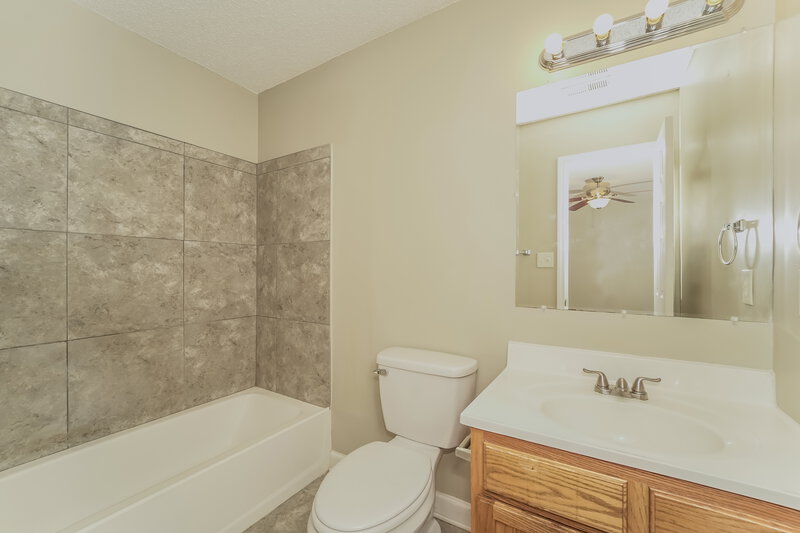 2,070/Mo, 203 Kingville Dr Charlotte, NC 28213 Misc View 9