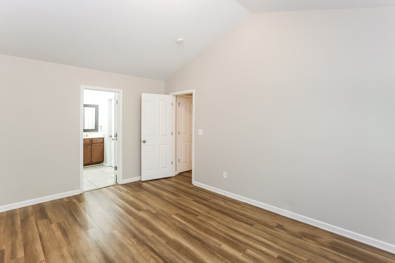 1,810/Mo, 3832 Glory St Charlotte, NC 28206 Main Bedroom View