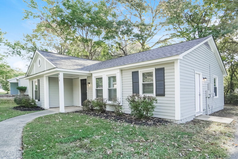 1,755/Mo, 615 Fawnbrook Ln Charlotte, NC 28217 Front View 2