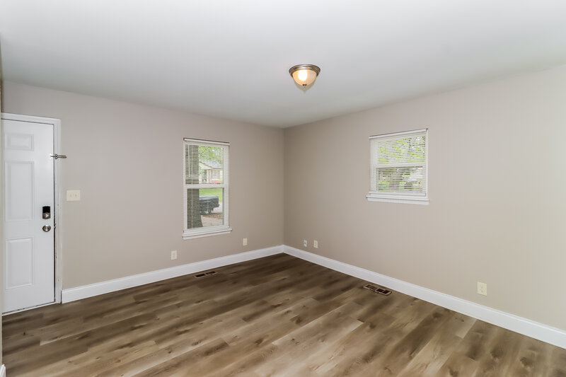1,740/Mo, 617 Gentle Breeze Dr Charlotte, NC 28273 Living Room View
