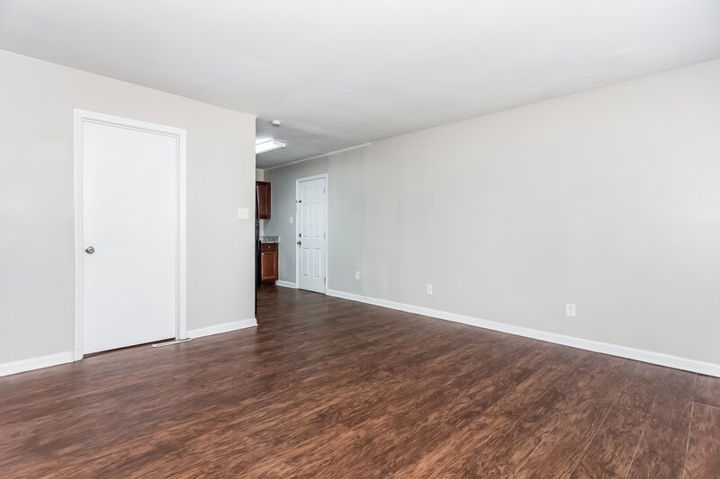 1,630/Mo, 820 Tilden Rd Charlotte, NC 28214 Living Room View 3