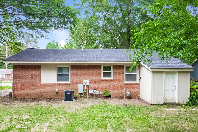 1,630/Mo, 820 Tilden Rd Charlotte, NC 28214 Rear View