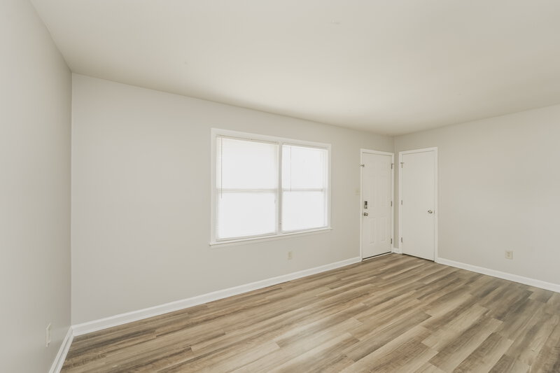 1,560/Mo, 3809 Bardot Dr Charlotte, NC 28216 Living Room View 2