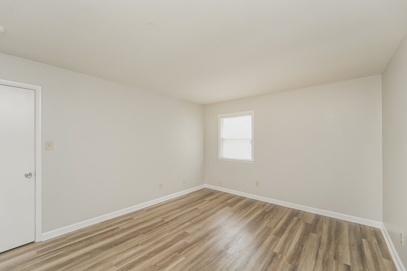 1,560/Mo, 3809 Bardot Dr Charlotte, NC 28216 Main Bedroom View