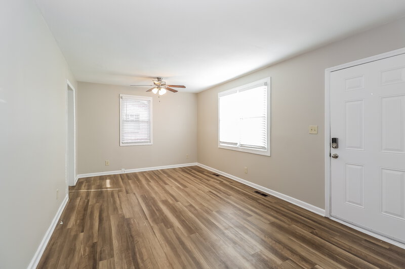 1,505/Mo, 1709 Purser Dr Charlotte, NC 28215 Foyer View