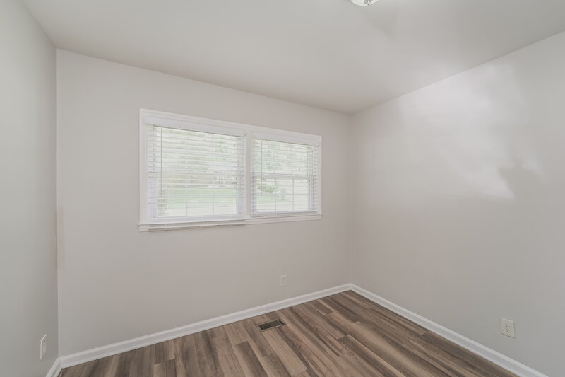 1,900/Mo, 2413 Dora Dr Charlotte, NC 28215 Bedroom View 4