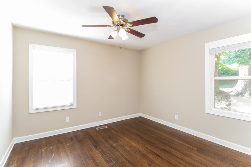 1,660/Mo, 511 Derrydowne Dr Charlotte, NC 28213 Main Bedroom View