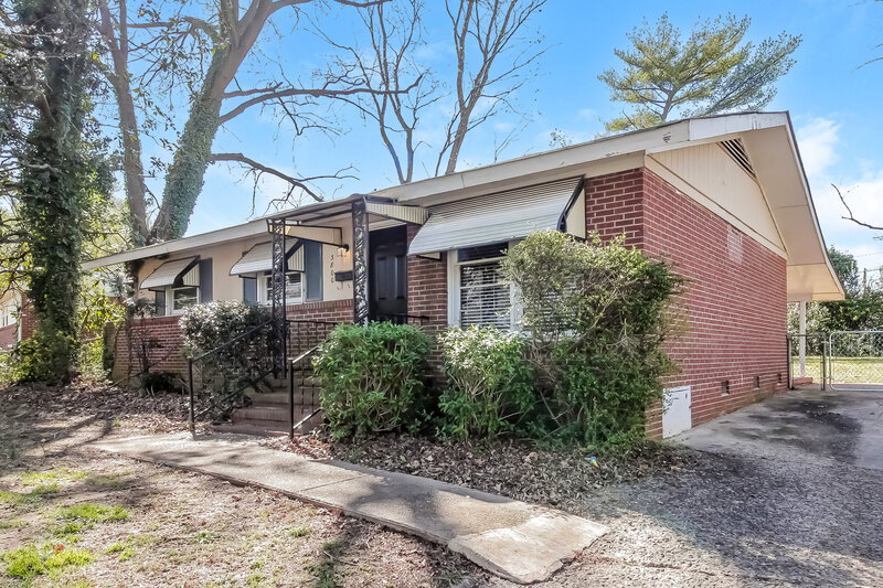 1,640/Mo, 3800 Seaman Dr Charlotte, NC 28217 Front View