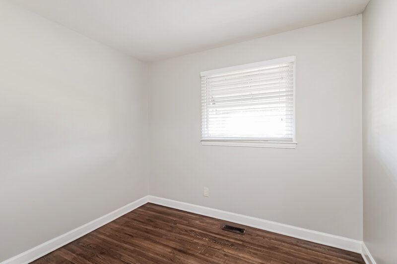 1,640/Mo, 3800 Seaman Dr Charlotte, NC 28217 Bedroom View 4