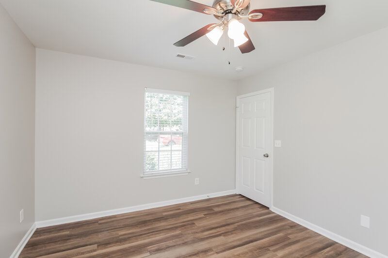1,760/Mo, 3613 Ellington St Charlotte, NC 28211 Main Bedroom View 2