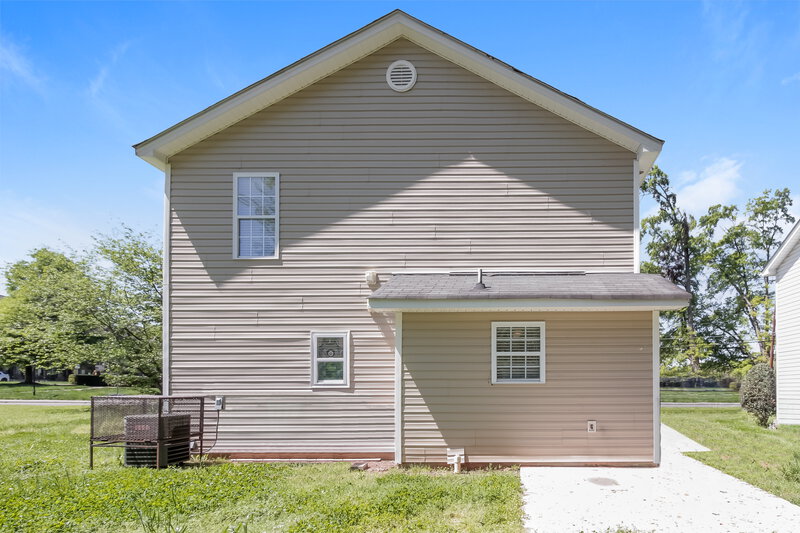 1,760/Mo, 3613 Ellington St Charlotte, NC 28211 Rear View