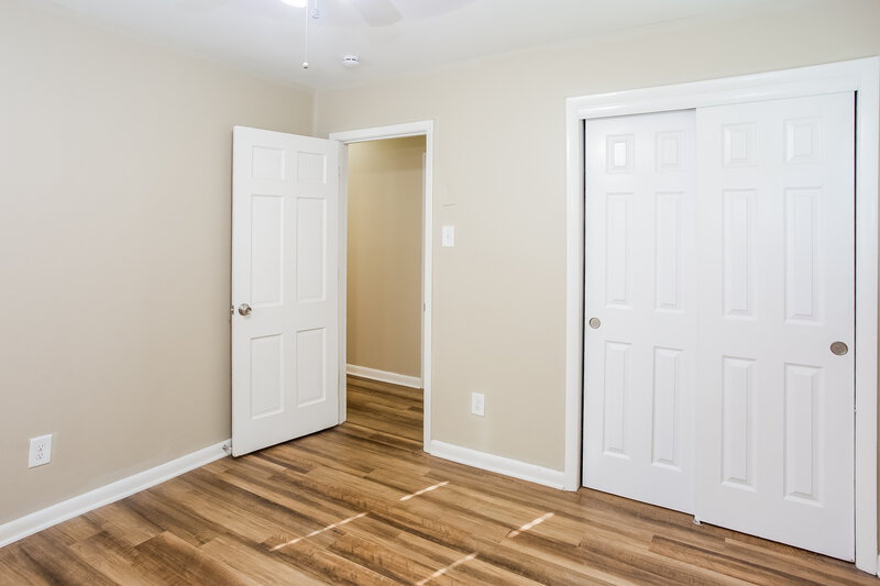 1,645/Mo, 5401 Venado St Charlotte, NC 28215 Bedroom View 3