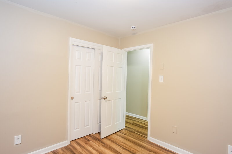 1,645/Mo, 5401 Venado St Charlotte, NC 28215 Bedroom View 5